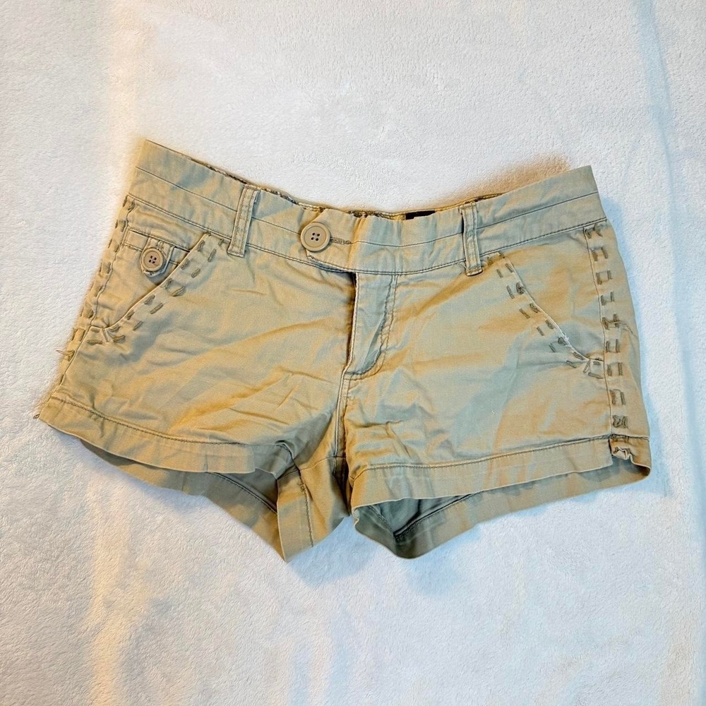 Y2K freestyle wear it loud low rise tan shorts size 7